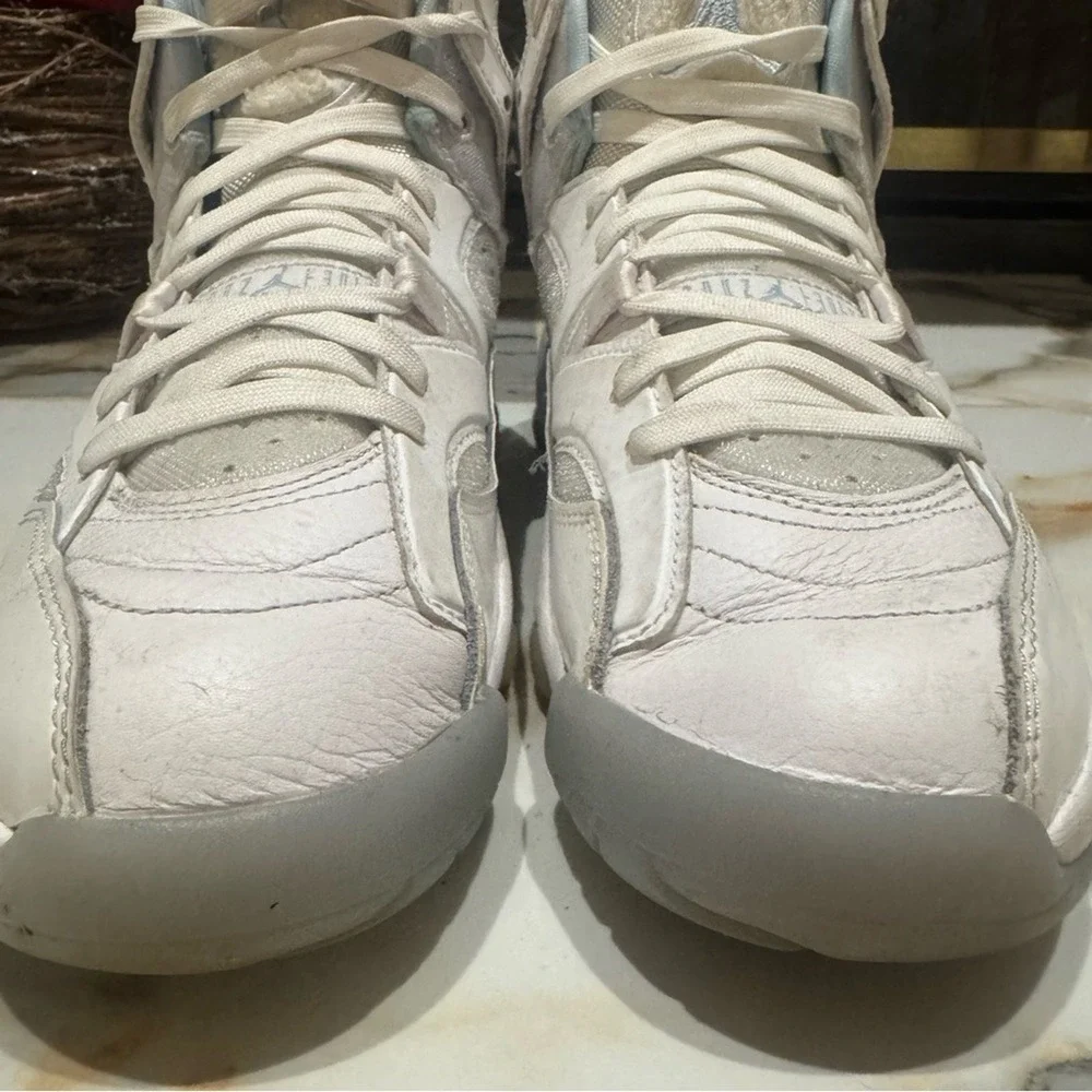Nike jordan sneakers